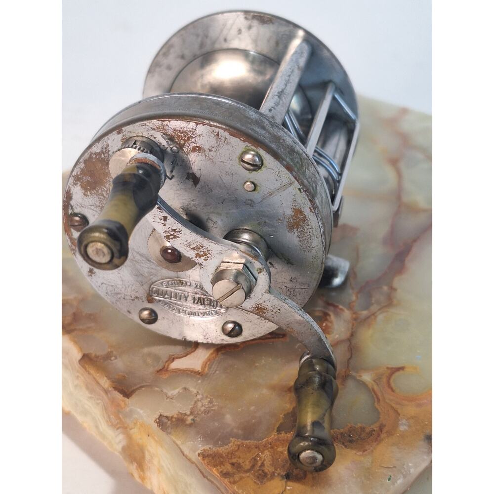 Vintage South Bend No 550B Level Winding Anti-Back-Lash Casting Reel WORKS GREAT